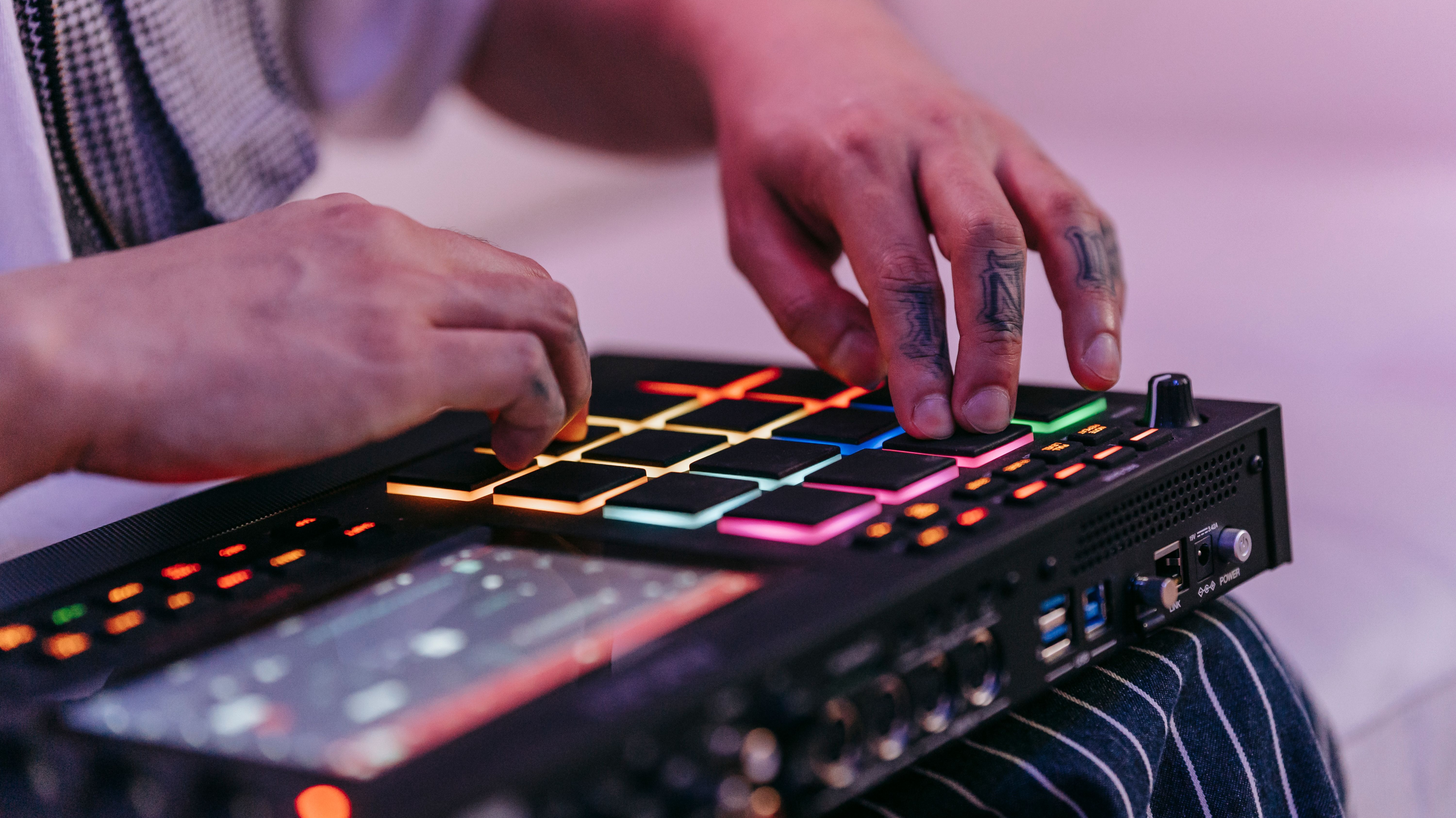 How to Make Beats at Home: A Complete Guide for Beginners